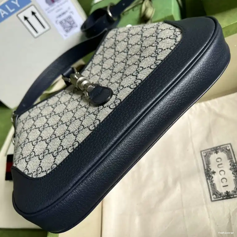 Fashionrep Bag 2204YA0060 Gucci 0610